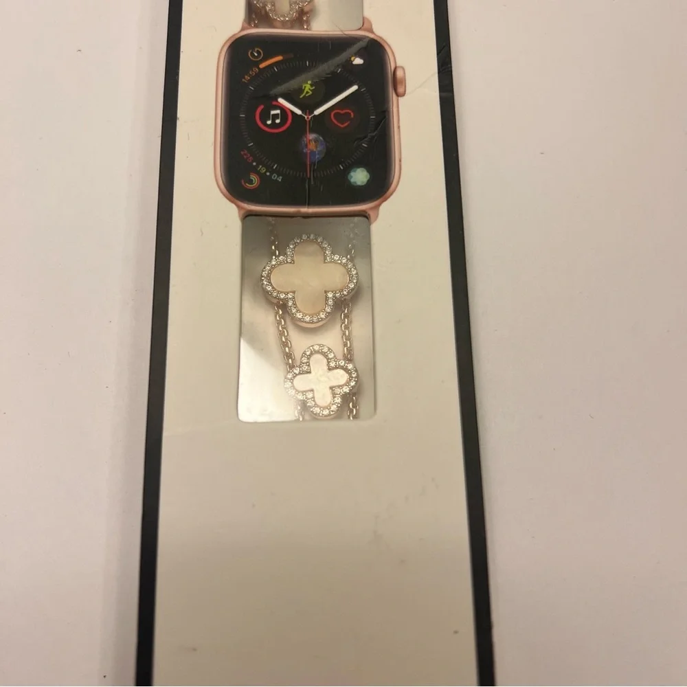 Apple Watch Stainless Steel Band‎ (new, VanClef)
